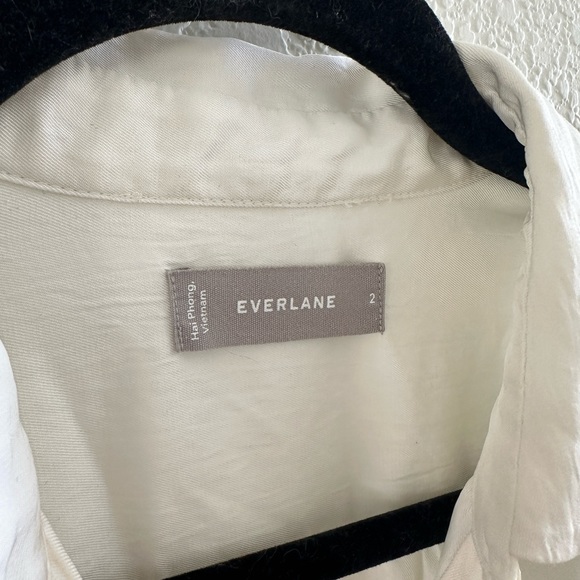 Everlane Women's Drapey Square Shirt Boxy Ivory Bone 2 - Picture 6 of 11